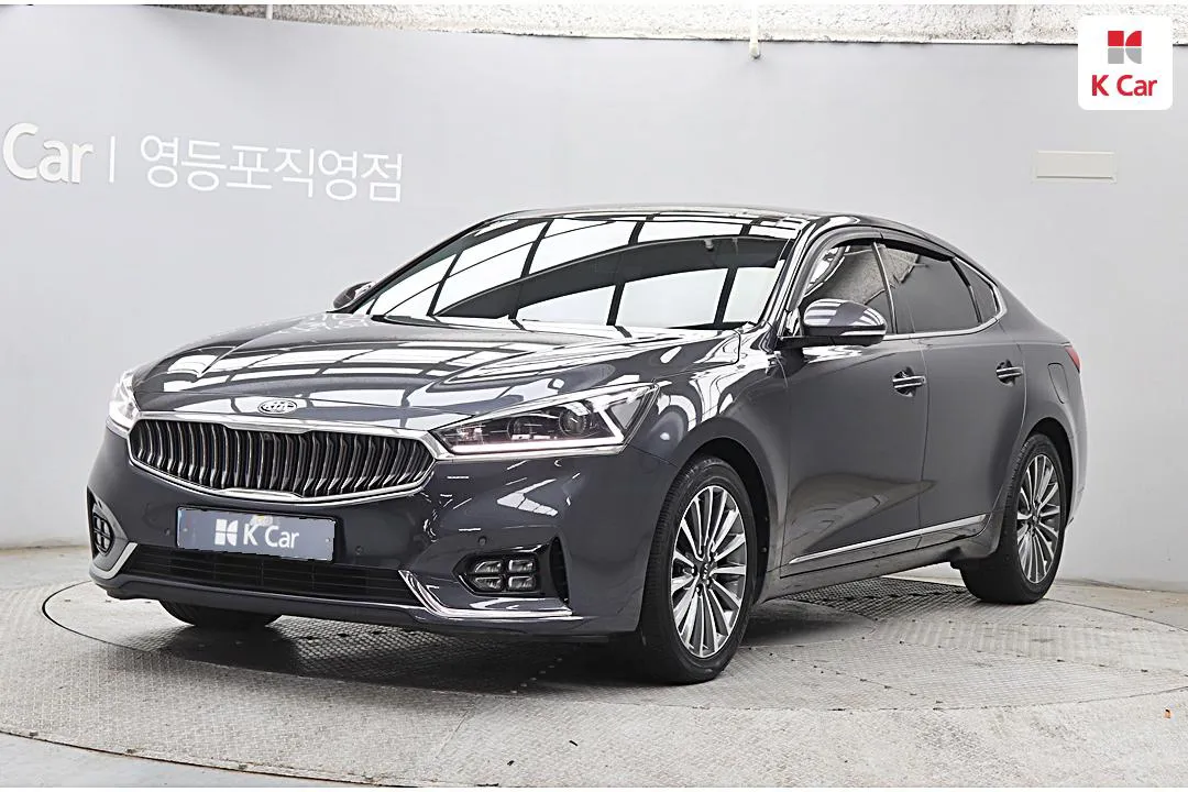 Kia K7 - фото 1