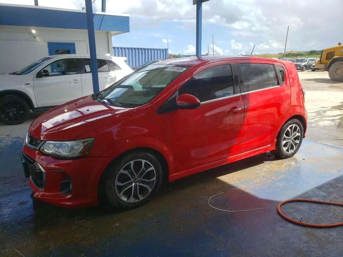 CHEVROLET SONIC - фото 1