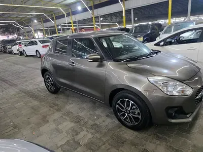 Suzuki Swift - фото 1