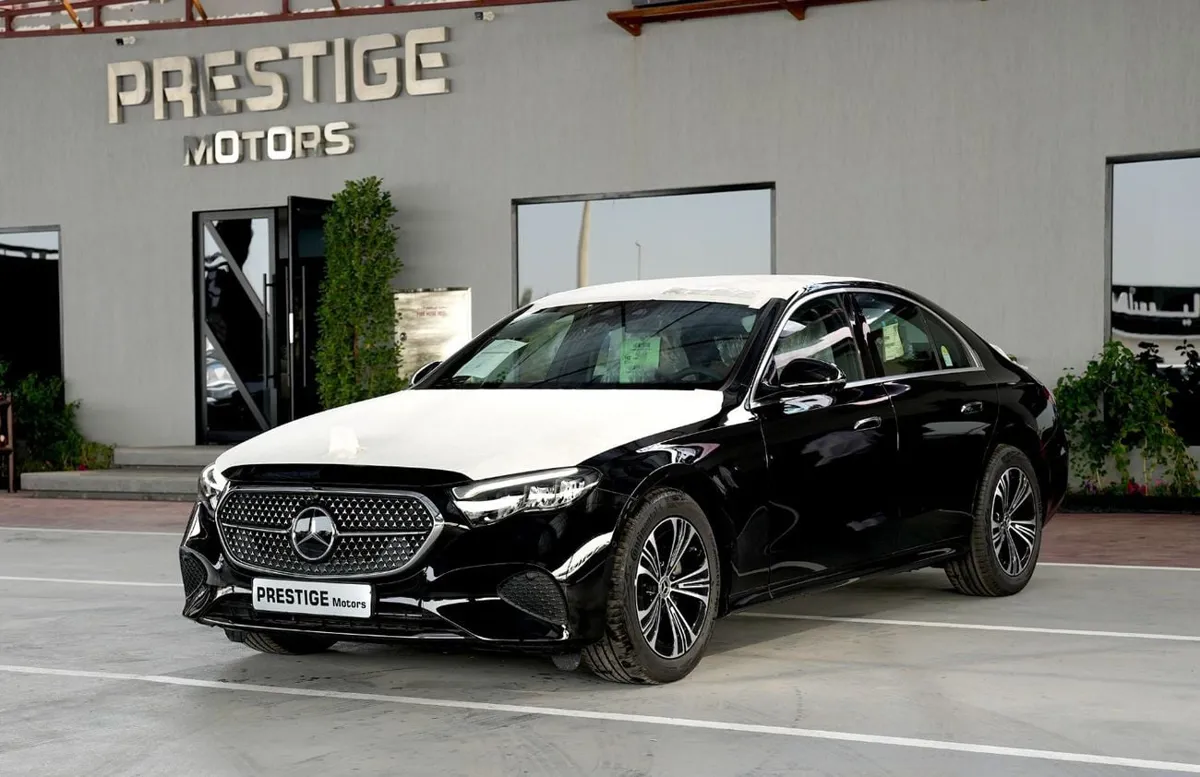 Mercedes-Benz E200 - фото 1