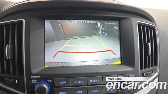 Hyundai Starex - фото 1