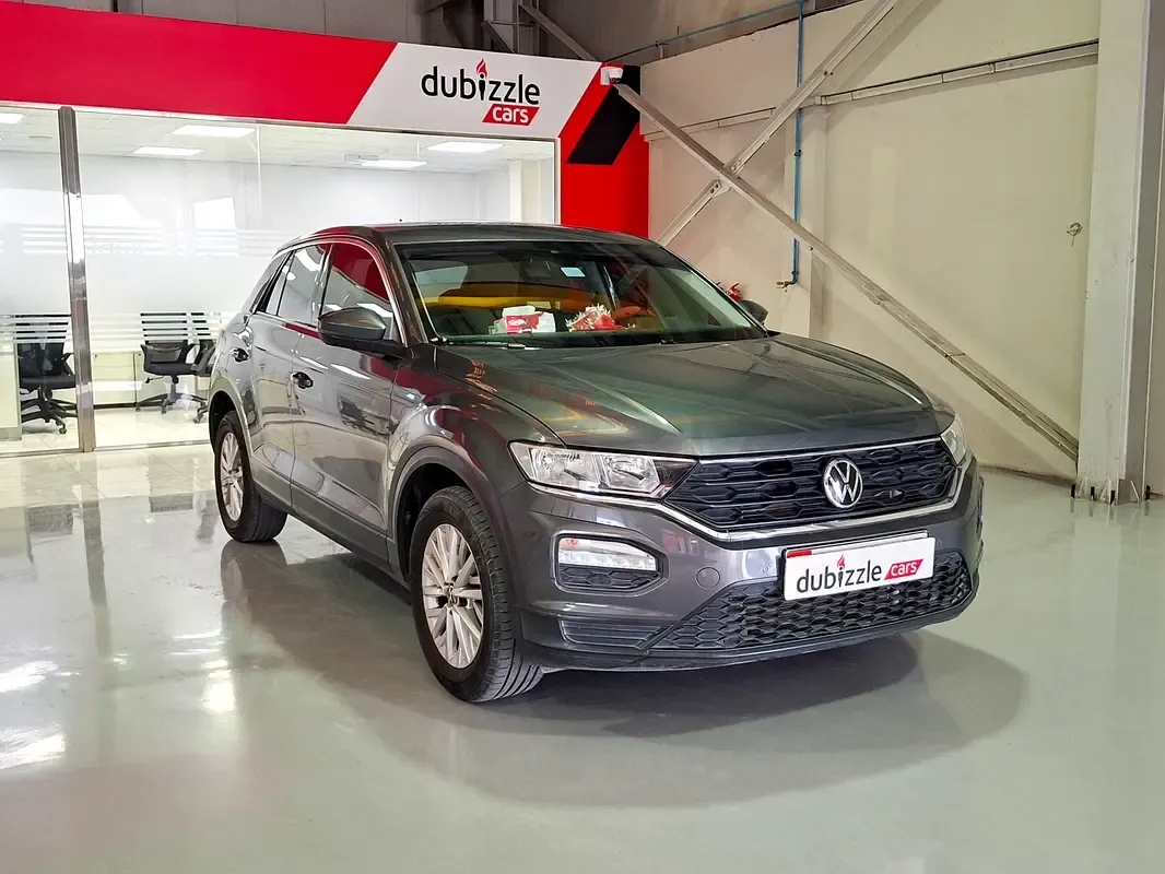 Volkswagen T-Roc - фото 1