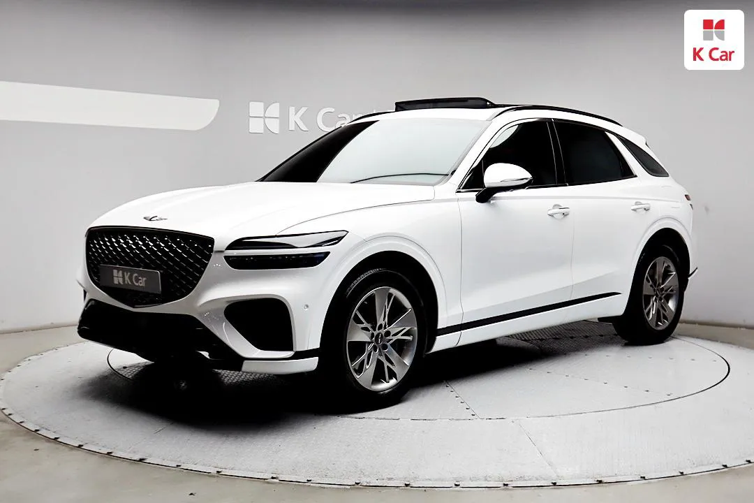 Genesis GV70 - фото 1