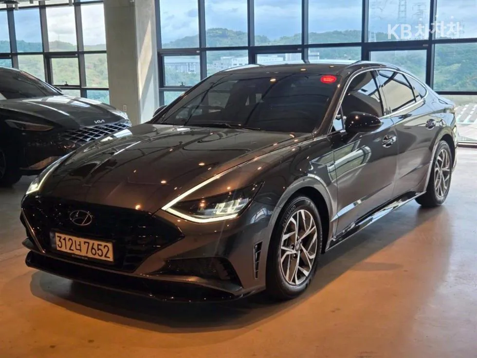Hyundai 쏘나타 (DN8) 1.6 T 프리미엄 플러스 - фото 1