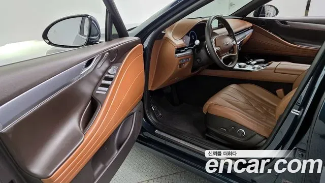 Genesis G80 - фото 1