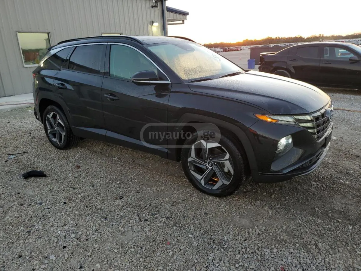 Hyundai Tucson - фото 1