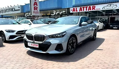 BMW 5-Series - фото 1