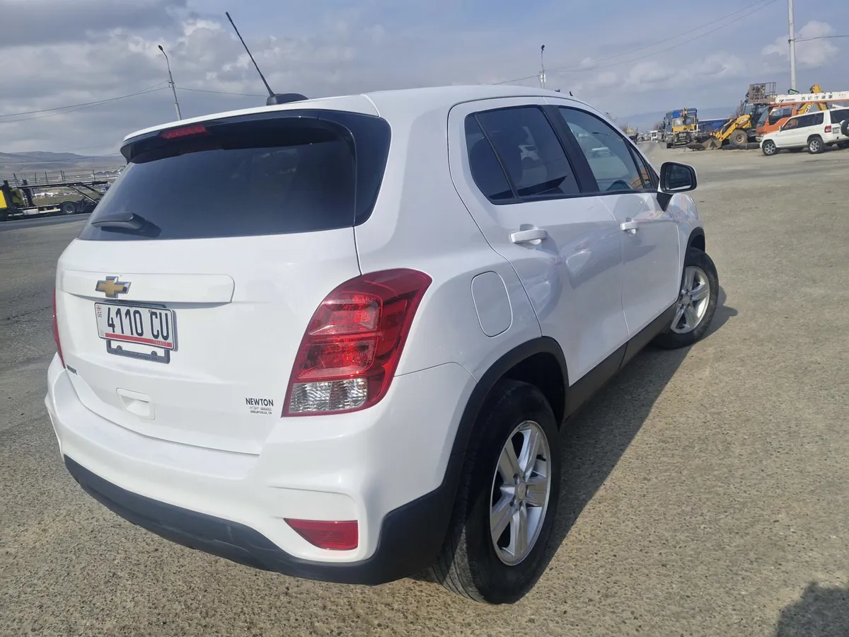 Chevrolet Trax - фото 1