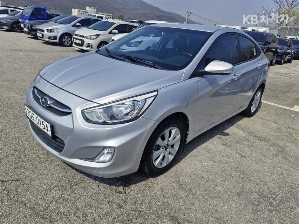 Hyundai 엑센트(신형) 1.4 VVT 스타일 - фото 1