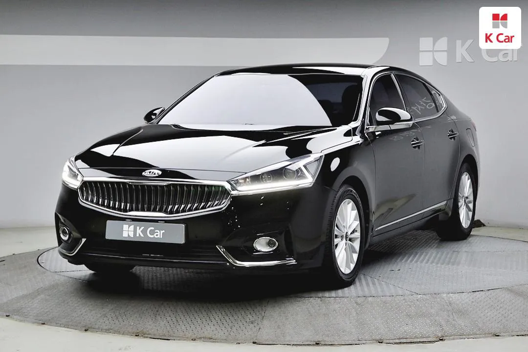 Kia K7 - фото 1