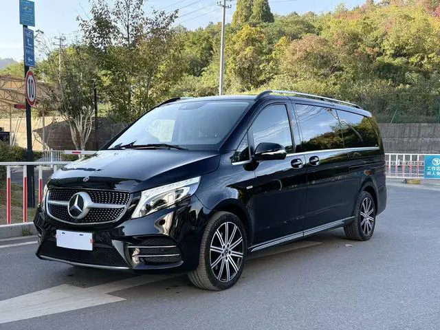 Mercedes-Benz V-Class - фото 1