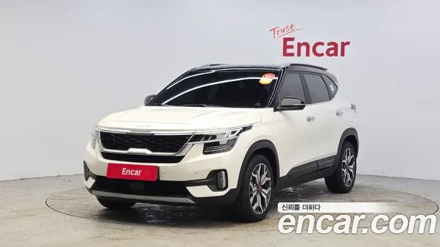 Kia Seltos - фото 1