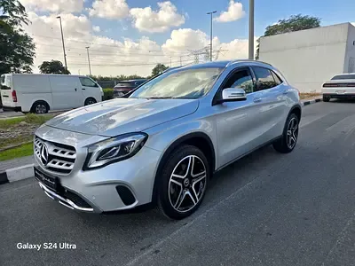 Mercedes-Benz GLA - фото 1