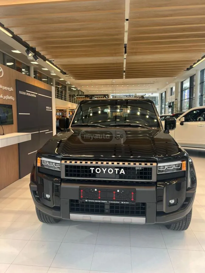 Toyota Land Cruiser Prado - фото 1