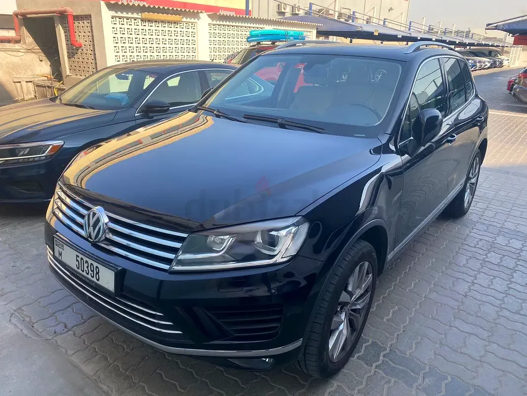 Volkswagen Touareg - фото 1