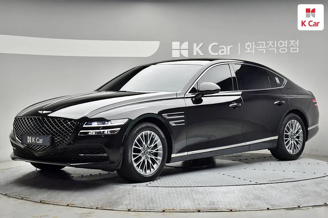 Genesis G80 - фото 1