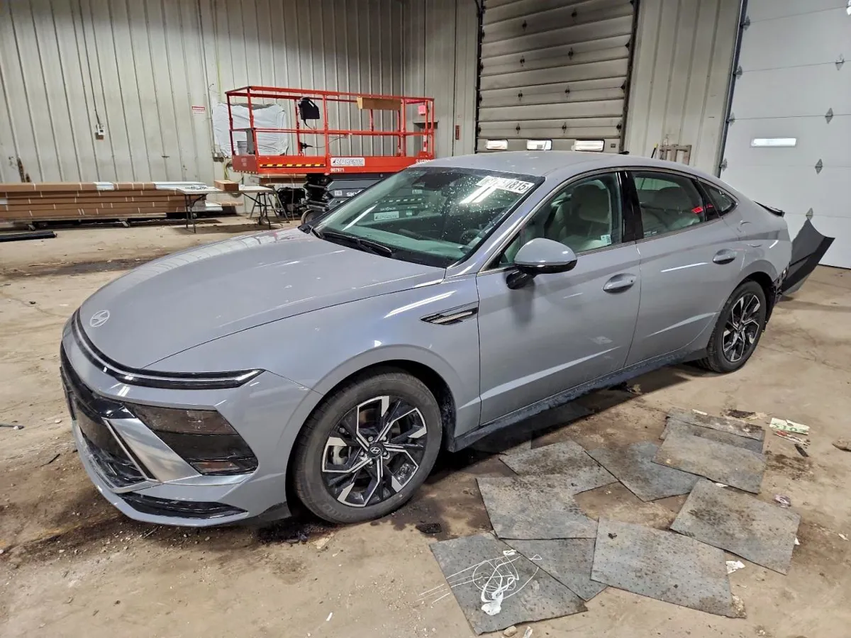 HYUNDAI SONATA - фото 1