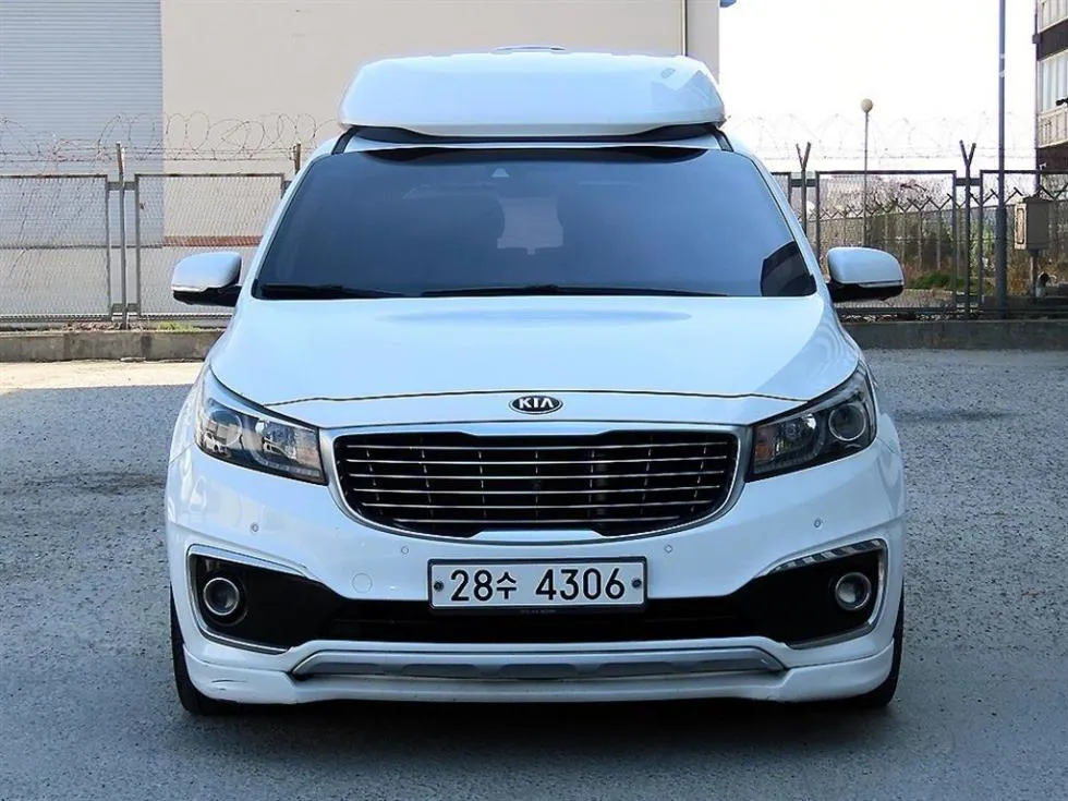 Kia 올 뉴 카니발 7인승 2.2 디젤 하이리무진 프레지던트 - фото 1