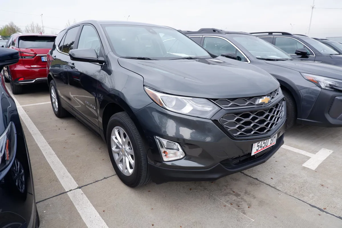 Chevrolet Equinox - фото 1