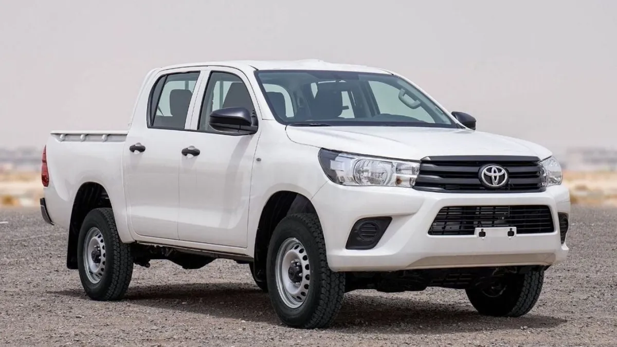 Toyota Hilux - фото 1