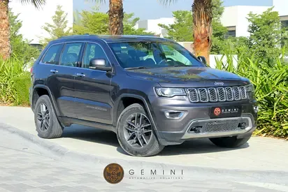 Jeep Grand Cherokee - фото 1