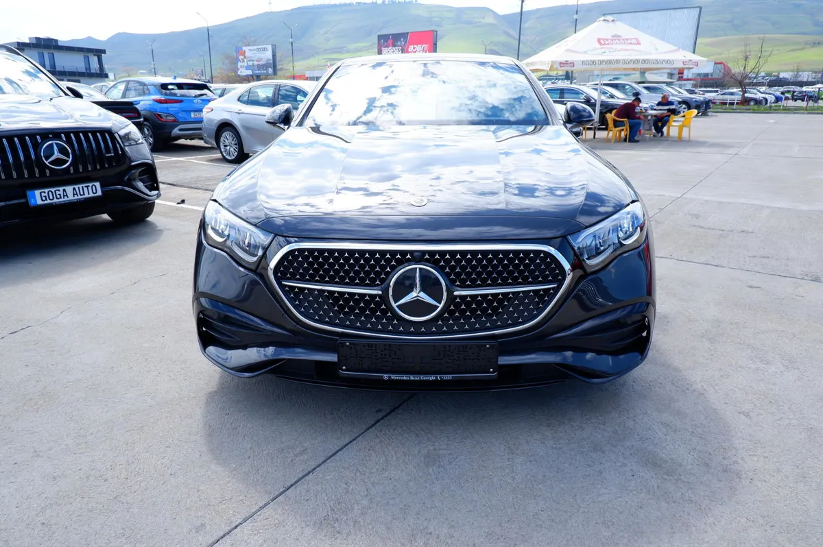 Mercedes-Benz E 200 - фото 1