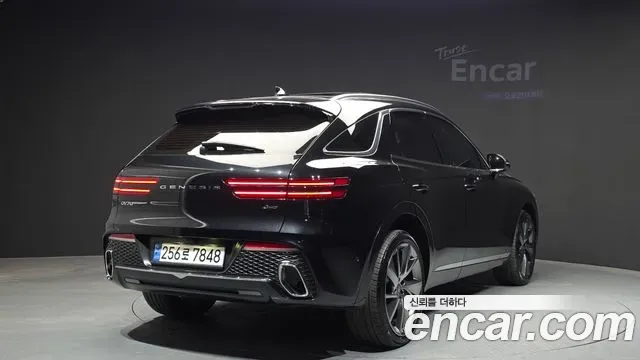 Genesis GV70 - фото 1