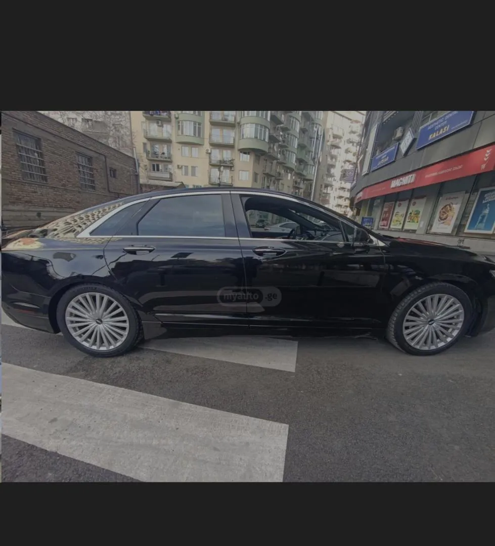 Lincoln MKZ - фото 1