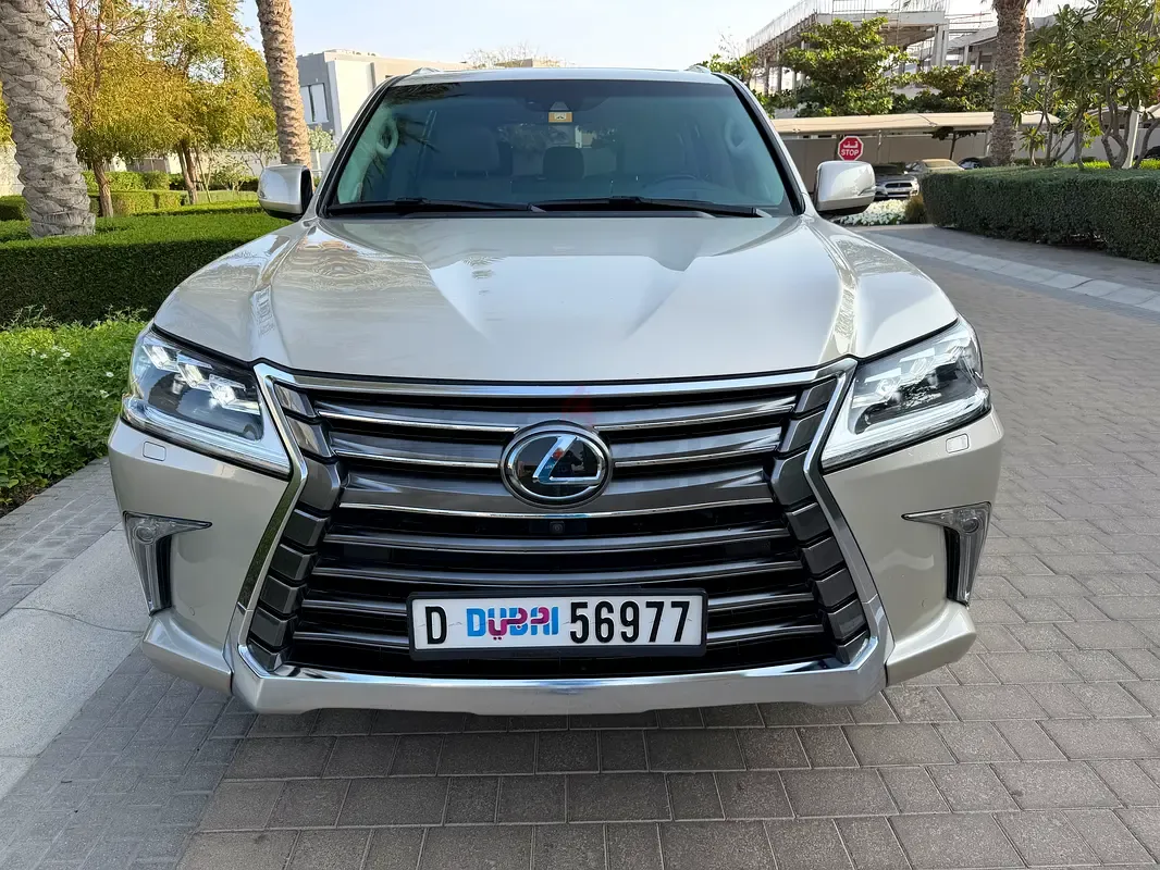 Lexus LX-Series - фото 1
