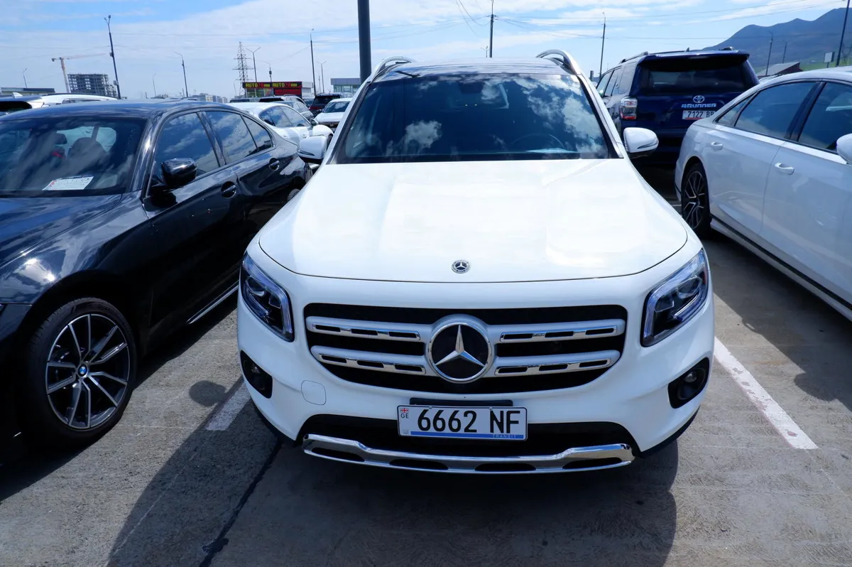 Mercedes-Benz GLB-250 - фото 1