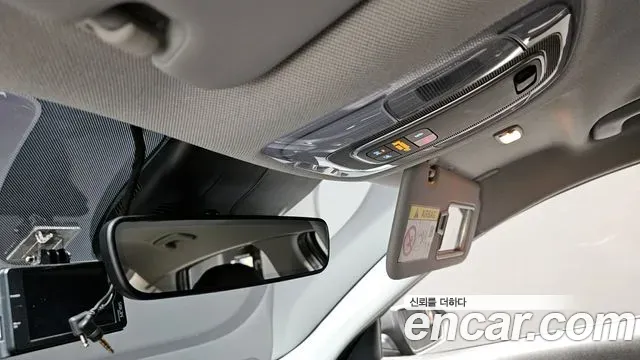 Hyundai AVANTE - фото 1