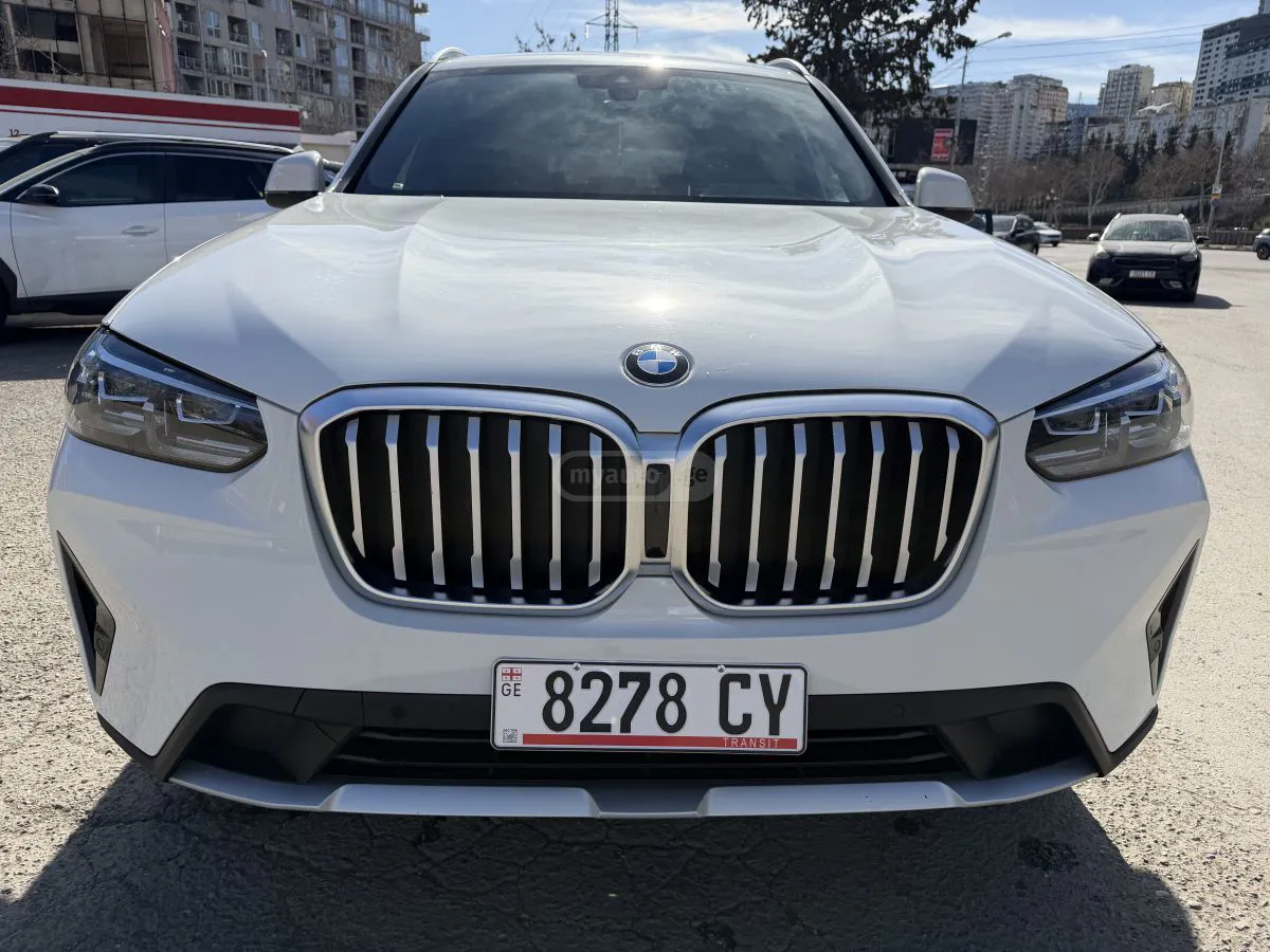 BMW X3 - фото 1