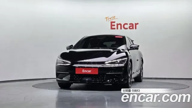 Kia EV6 - фото 1