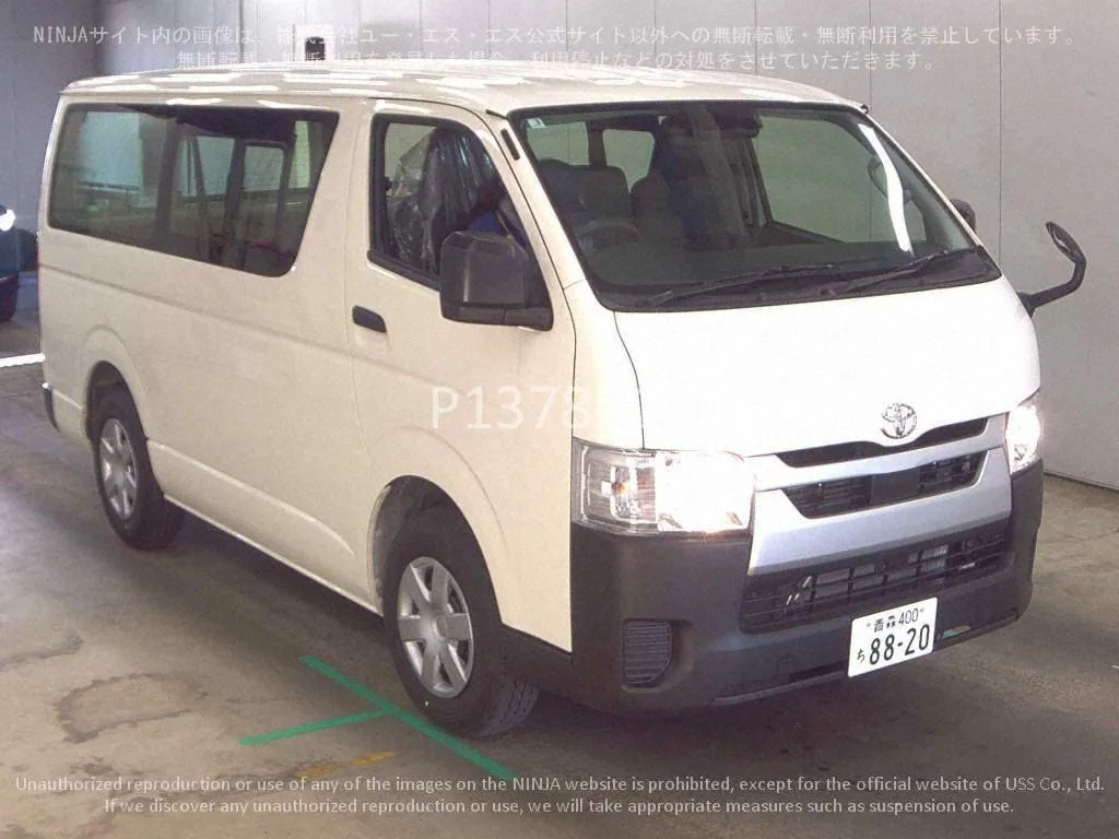 TOYOTA HIACE VAN 4D - фото 1