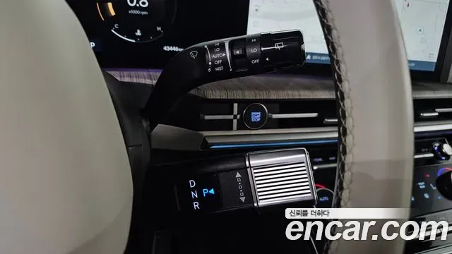 Hyundai Santafe - фото 1