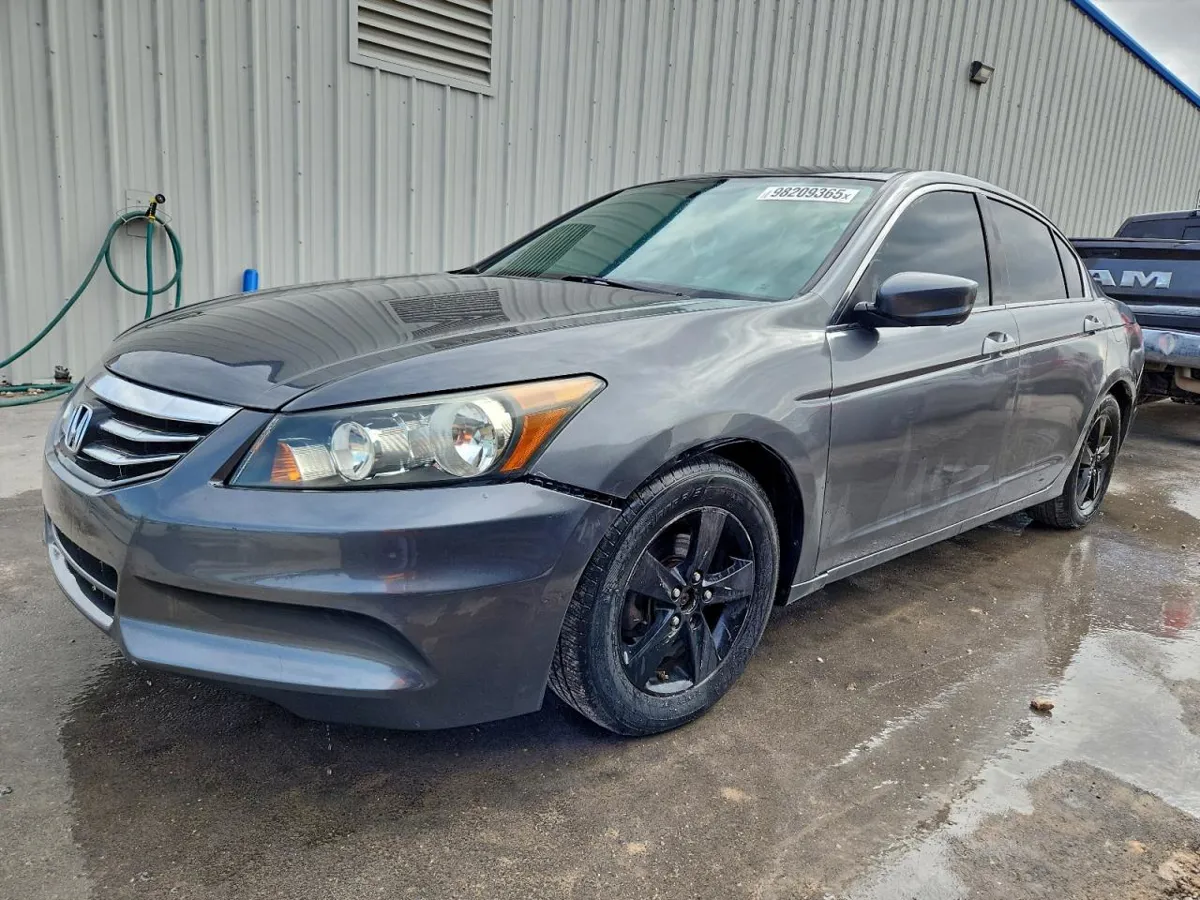 HONDA ACCORD - фото 1