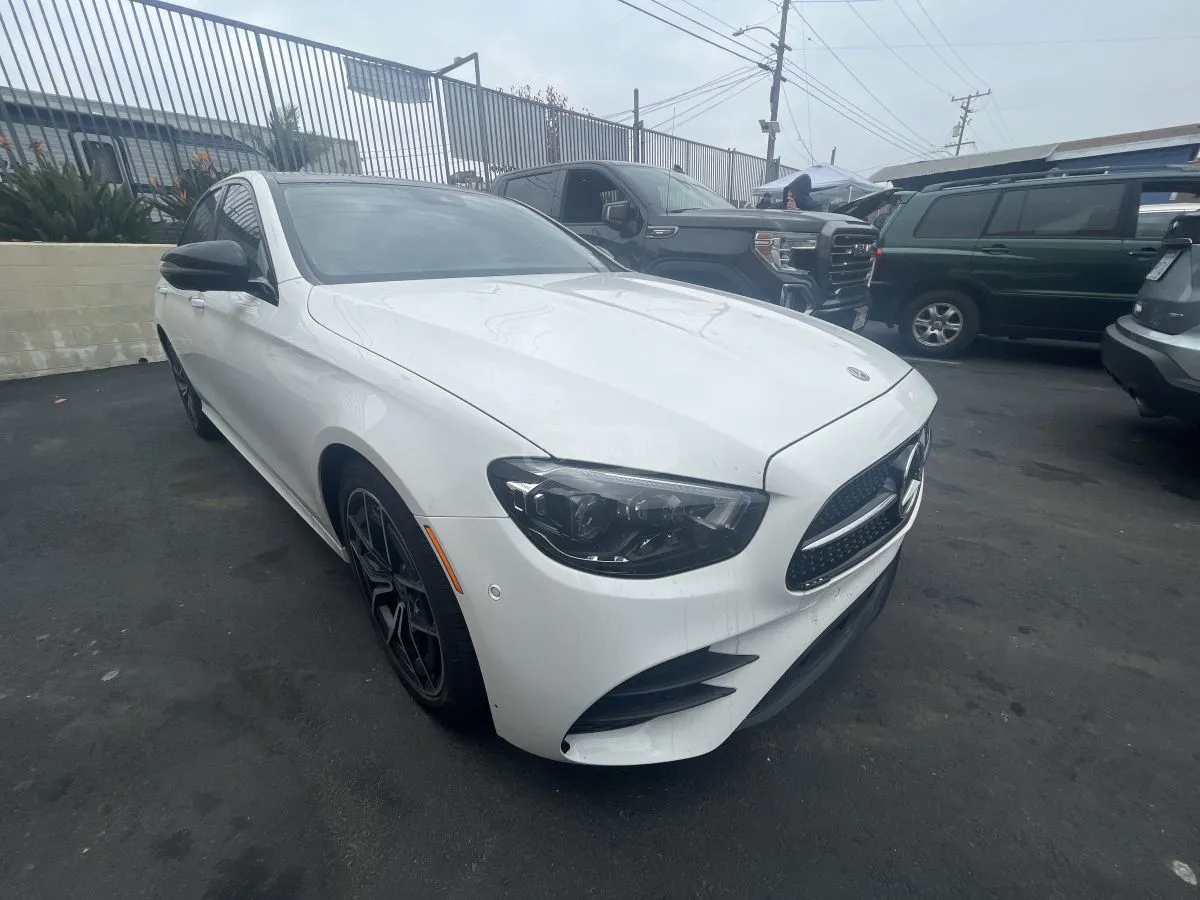 Mercedes-Benz E 350 - фото 1