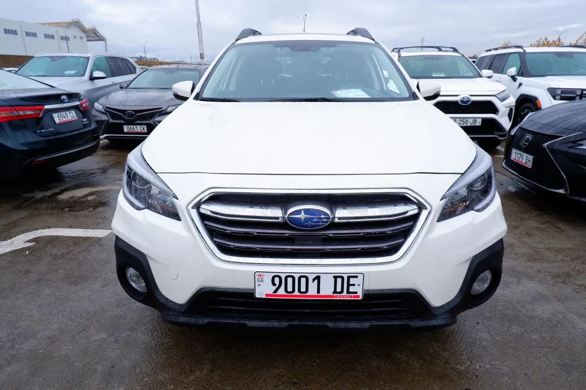 Subaru Outback - фото 1