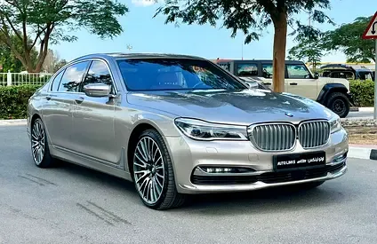 BMW 7-Series - фото 1
