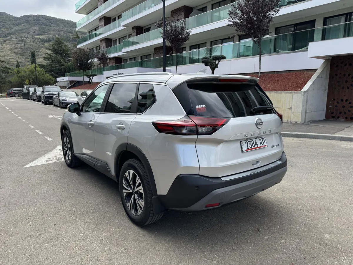 Nissan Rogue - фото 1