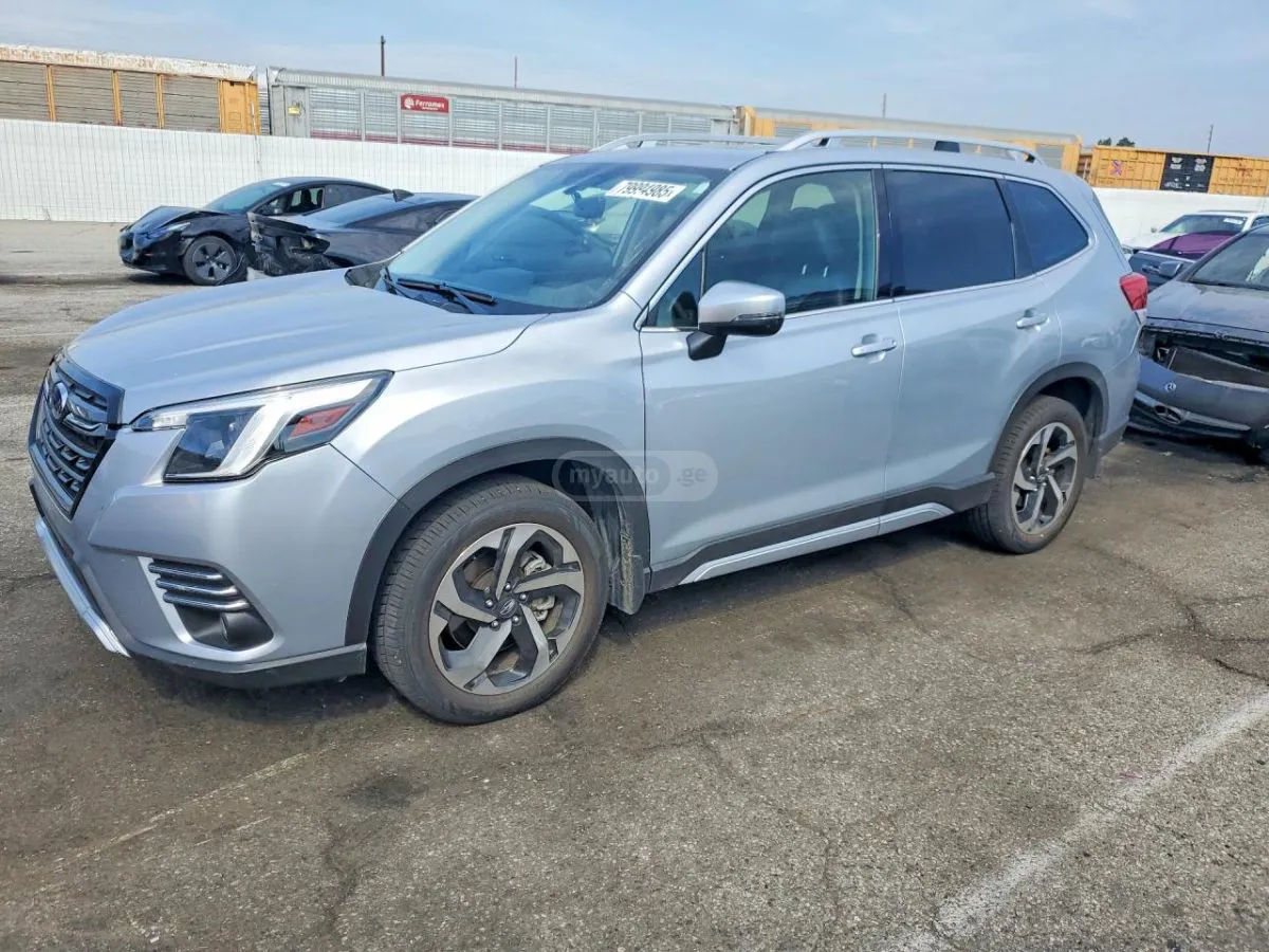 Subaru Forester - фото 1