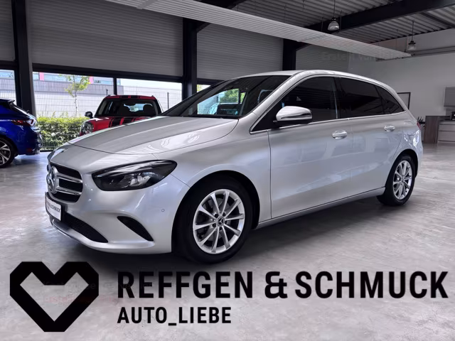 Mercedes-Benz B 220 - фото 1