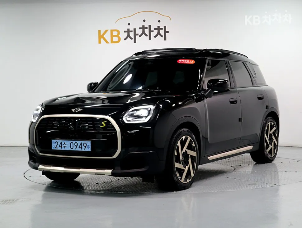 Mini 컨트리맨 일렉트릭(U25) SE All4 Favoured 기본형 - фото 1