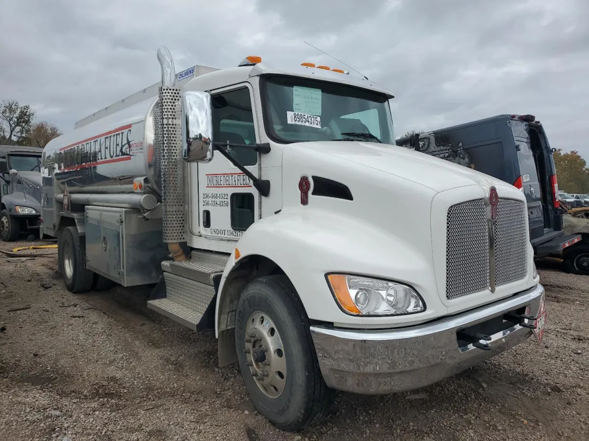 KENWORTH CONSTRUCTION - фото 1