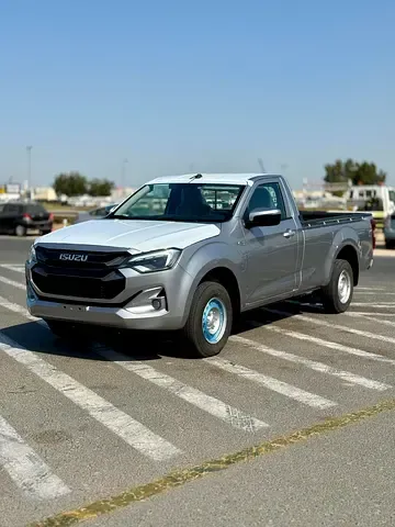 Isuzu D-Max - фото 1