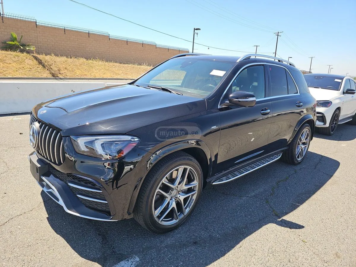 Mercedes-Benz GLE 53 - фото 1