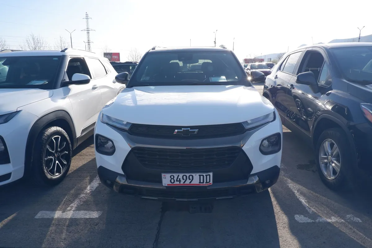 Chevrolet Trailblazer - фото 1
