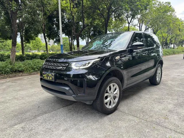 Land Rover Discovery - фото 1