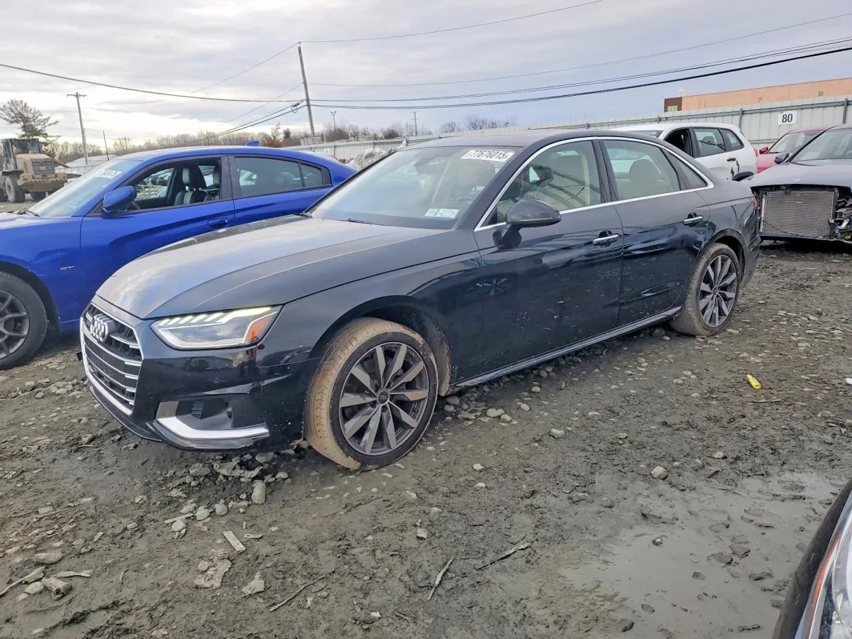 AUDI A4 PREMIUM PLUS 40 - фото 1