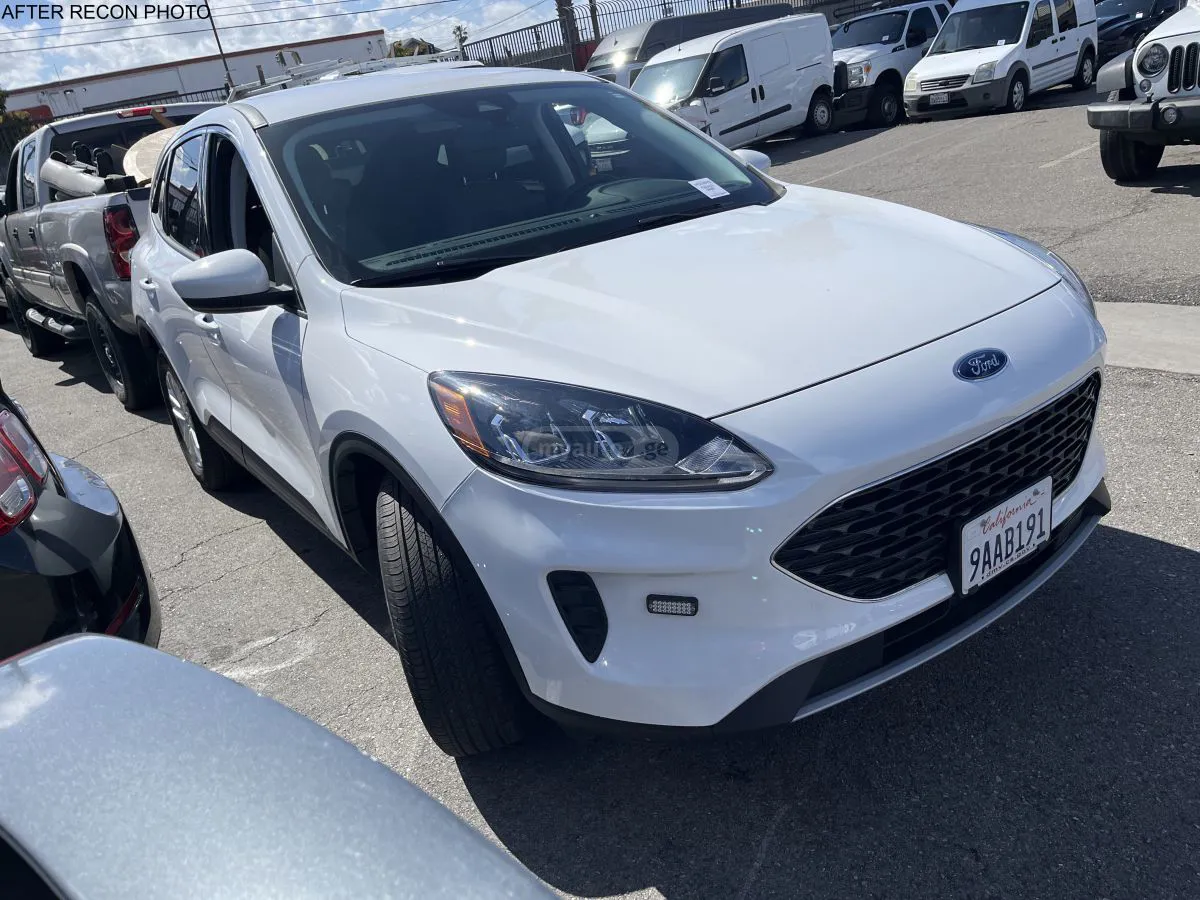 Ford Escape - фото 1